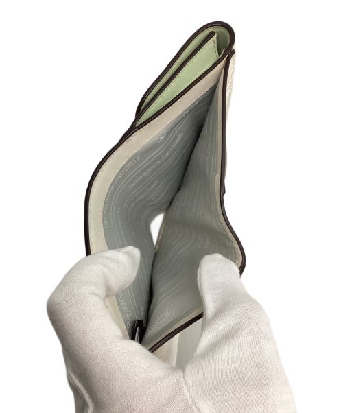 Kate Spade（ケイトスペード）Kate Spade (ケイトスペード) 2つ折り財布 グリーンの古着・服飾アイテム