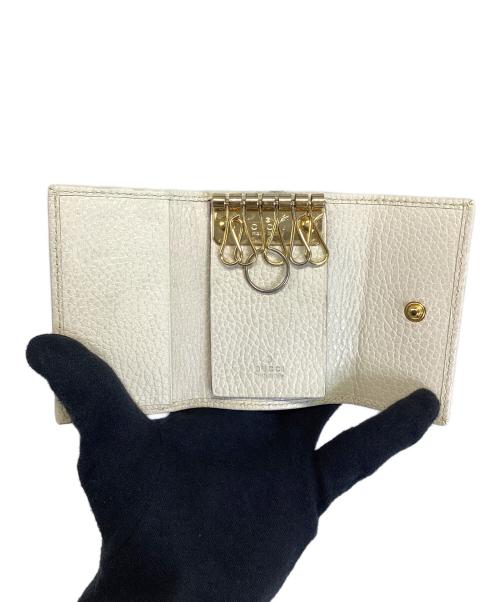 GUCCI（グッチ）GUCCI (グッチ) 6連キーケース ホワイト サイズ:-の古着・服飾アイテム