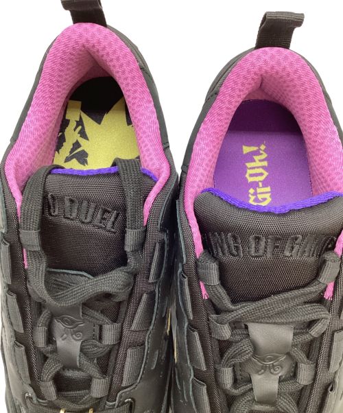adidas（アディダス）adidas (アディダス) 遊戯王 (ユウギオウ) スニーカー ブラック サイズ:27.5の古着・服飾アイテム