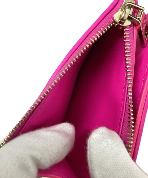 VALENTINO（ヴァレンティノ）VALENTINO (ヴァレンティノ) 2つ折り財布 ショッキングピンクの古着・服飾アイテム