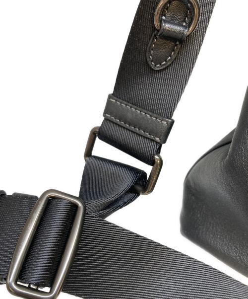 COACH（コーチ）COACH (コーチ) クロスボディショルダーバッグ ブラックの古着・服飾アイテム