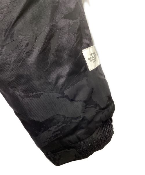 WILD THINGS（ワイルドシングス）WILD THINGS (ワイルドシングス) THE CRIMIE (ザ クライミー) CAMO JAQUARD NYLON HAPPY JACKET ブラック サイズ:L 未使用品の古着・服飾アイテム