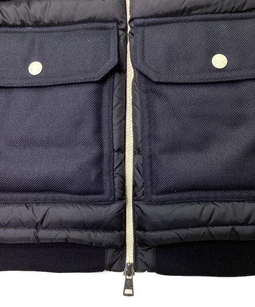 MONCLER（モンクレール）MONCLER (モンクレール) ダウンジャケット ネイビーの古着・服飾アイテム
