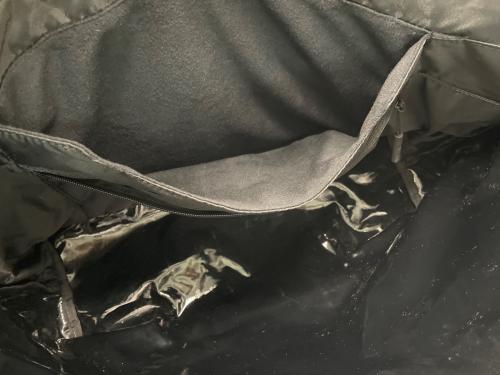 Incase（インケース）Incase (インケース) メッセンジャーバッグ ブラックの古着・服飾アイテム