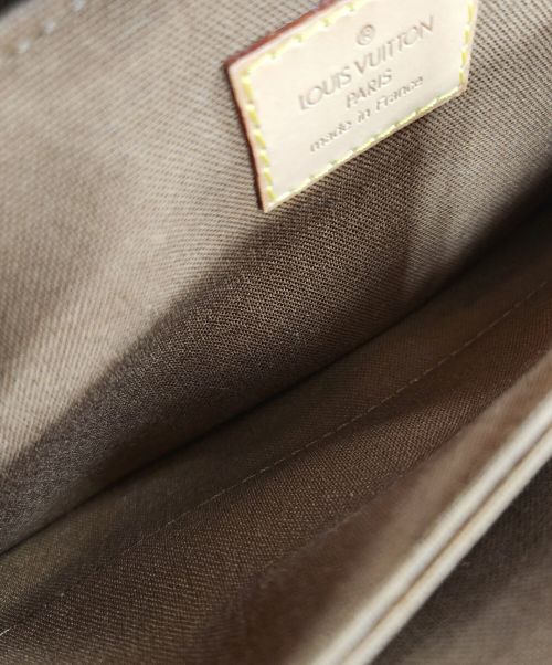 LOUIS VUITTON（ルイ ヴィトン）LOUIS VUITTON (ルイ ヴィトン) ショルダーバッグ ブラウンの古着・服飾アイテム