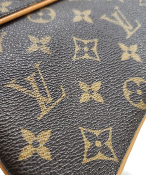 LOUIS VUITTON（ルイ ヴィトン）LOUIS VUITTON (ルイ ヴィトン) ショルダーバッグ ブラウンの古着・服飾アイテム