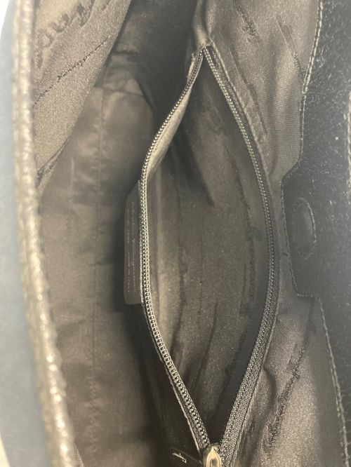 Salvatore Ferragamo（サルヴァトーレ フェラガモ）Salvatore Ferragamo (サルヴァトーレ フェラガモ) ワンショルダーバッグ ブラックの古着・服飾アイテム