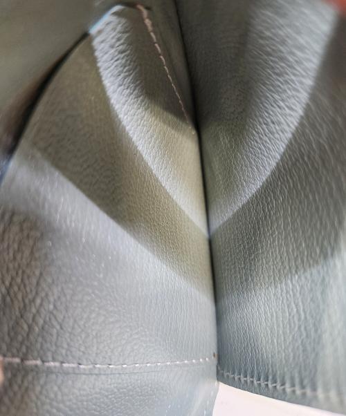 l'arcobaleno（ラルコバレーノ）l'arcobaleno (ラルコバレーノ) 2つ折りミニウォレット ベージュの古着・服飾アイテム