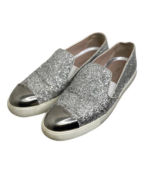 MIU MIU（ミュウミュウ）MIU MIU (ミュウミュウ) グリッタースリッポン グレー サイズ:38.5の古着・服飾アイテム