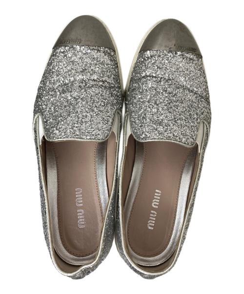 MIU MIU（ミュウミュウ）MIU MIU (ミュウミュウ) グリッタースリッポン グレー サイズ:38.5の古着・服飾アイテム
