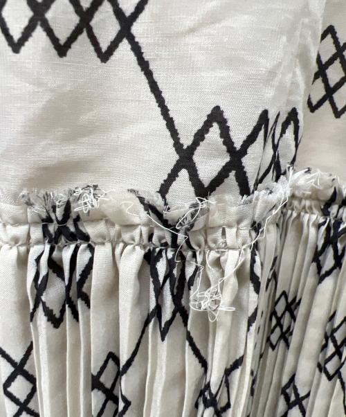 styling/（スタイリング）styling/ (スタイリング) プリーツヘムスカート ベージュの古着・服飾アイテム