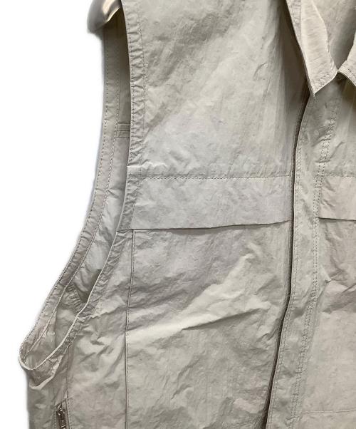 ESLOW（エスロー）ESLOW (エスロー) スリーブレスジャケット アイボリー サイズ:M 未使用品の古着・服飾アイテム