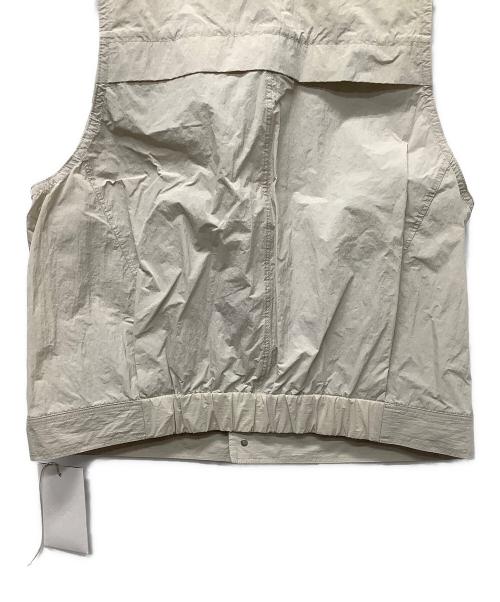 ESLOW（エスロー）ESLOW (エスロー) スリーブレスジャケット アイボリー サイズ:M 未使用品の古着・服飾アイテム