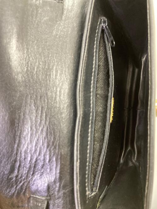 BALLY（バリー）BALLY (バリー) ショルダーバッグ ブラックの古着・服飾アイテム