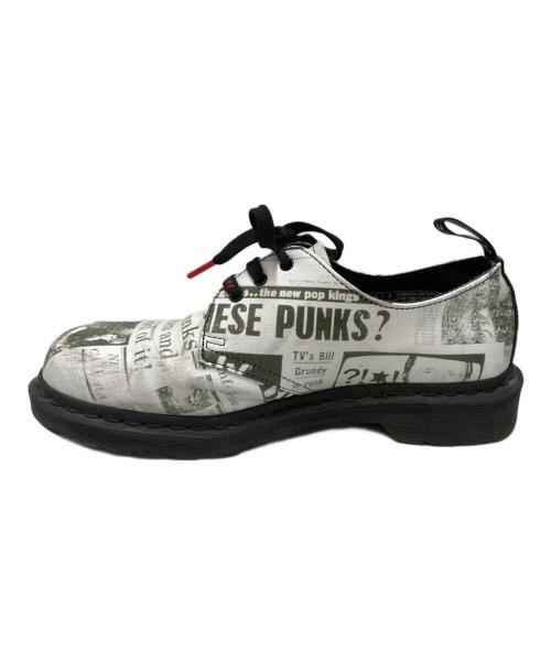 Dr.Martens（ドクターマーチン）Dr.Martens (ドクターマーチン) SEX PISTOLS (セックスピストルズ) 3ホールシューズ ホワイト×ブラック サイズ:UK8の古着・服飾アイテム