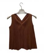 PLEATS PLEASEプリーツプリーズ）の古着「Vネックノースリーブプルオーバー」｜ブラウン