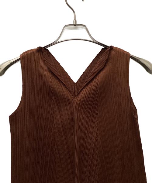 PLEATS PLEASE（プリーツプリーズ）PLEATS PLEASE (プリーツプリーズ) Vネックノースリーブプルオーバー ブラウン サイズ:3の古着・服飾アイテム