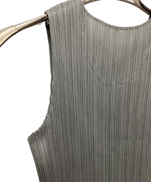 PLEATS PLEASE（プリーツプリーズ）PLEATS PLEASE (プリーツプリーズ) ノースリーブカットソー グレー サイズ:4の古着・服飾アイテム