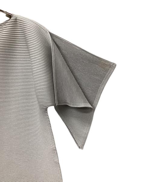 PLEATS PLEASE（プリーツプリーズ）PLEATS PLEASE (プリーツプリーズ) 半袖カットソー グレー サイズ:3の古着・服飾アイテム