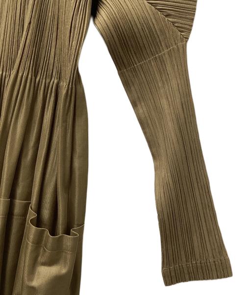 PLEATS PLEASE（プリーツプリーズ）PLEATS PLEASE (プリーツプリーズ) ワンピース ブラウン サイズ:3の古着・服飾アイテム