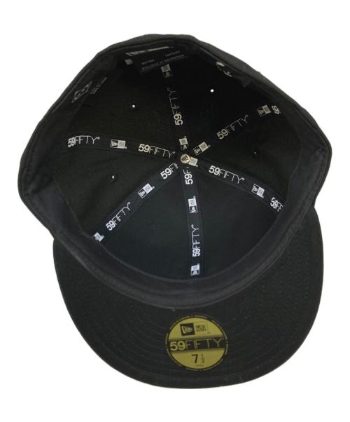F.C.R.B.（エフシーレアルブリストル）F.C.R.B. (エフシーレアルブリストル) New Era (ニューエラ) ラインストーンキャップ ブラック サイズ:71/2(59.6cm)の古着・服飾アイテム