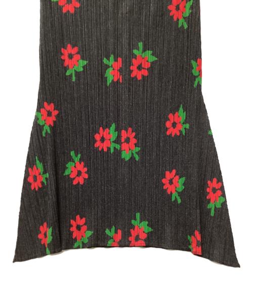 PLEATS PLEASE（プリーツプリーズ）PLEATS PLEASE (プリーツプリーズ) ロングスカート グレー サイズ:5の古着・服飾アイテム