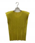 PLEATS PLEASEプリーツプリーズ）の古着「ノースリーブブラウス」｜イエロー