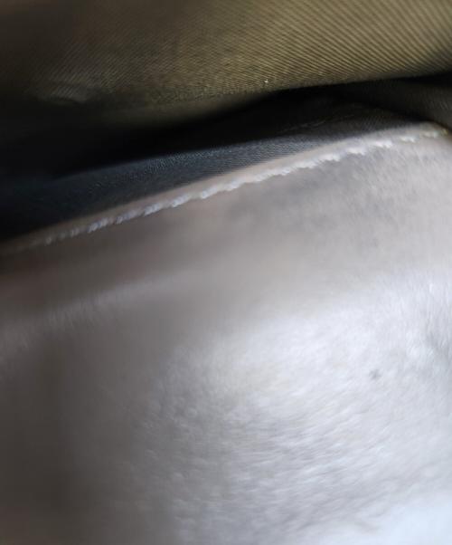 FENDI（フェンディ）FENDI (フェンディ) 2つ折り財布 ベージュの古着・服飾アイテム