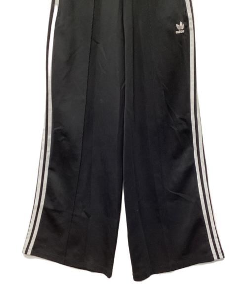 adidas（アディダス）adidas (アディダス) リラックス ワイドレッグパンツ ブラック サイズ:Mの古着・服飾アイテム