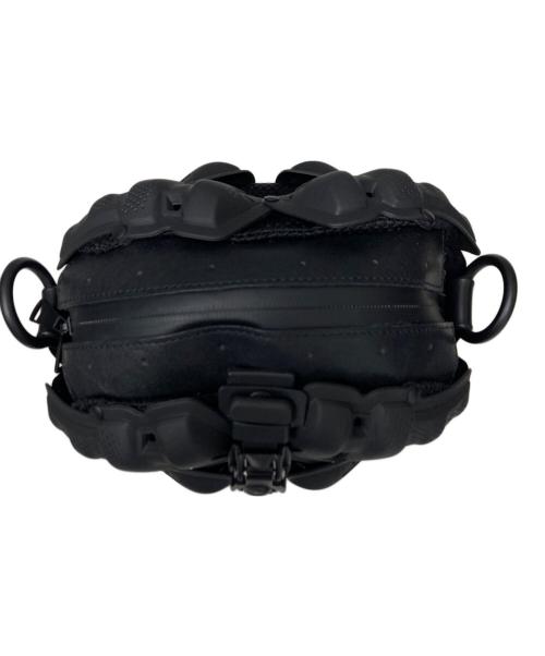 INNERRAUM（インナーラム）INNERRAUM (インナーラム) ショルダーバッグ ブラックの古着・服飾アイテム