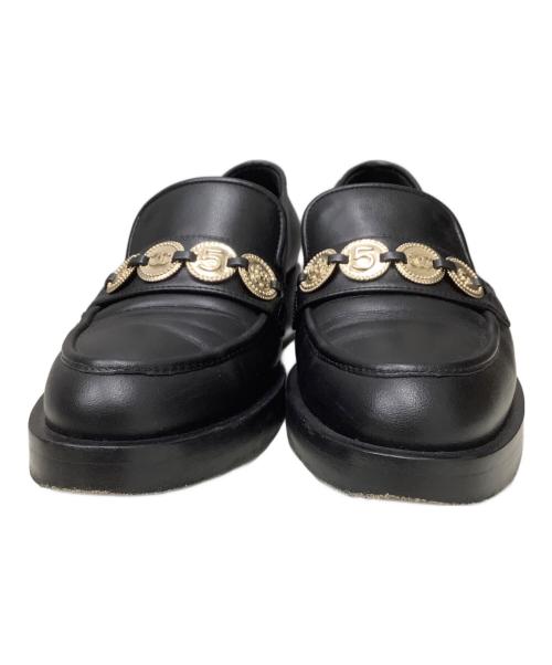 CHANEL（シャネル）CHANEL (シャネル) カーフスキン ローファー ブラック サイズ:37の古着・服飾アイテム