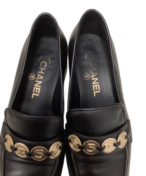 CHANEL（シャネル）CHANEL (シャネル) カーフスキン ローファー ブラック サイズ:37の古着・服飾アイテム