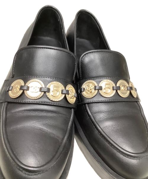CHANEL（シャネル）CHANEL (シャネル) カーフスキン ローファー ブラック サイズ:37の古着・服飾アイテム