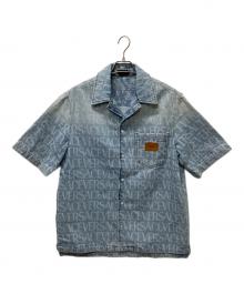 VERSACE（ヴェルサーチェ）の古着「バロッコシー柄デニムシャツ」｜スカイブルー