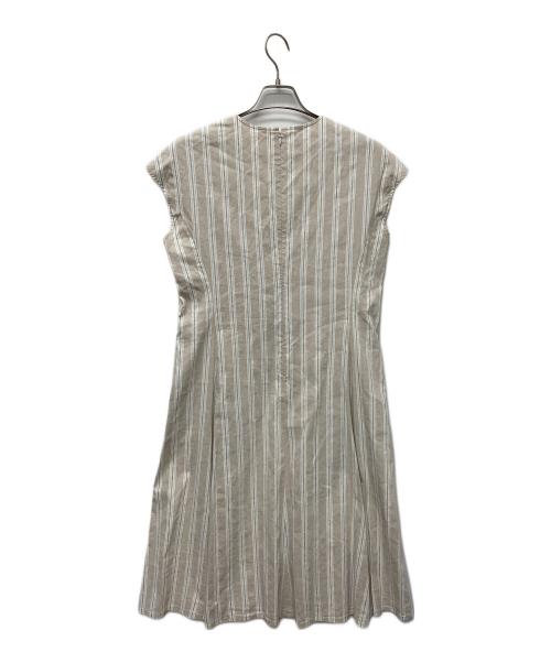 23区（ニジュウサンク）23区 (ニジュウサンク) ノースリーブワンピース ベージュ サイズ:40 未使用品の古着・服飾アイテム