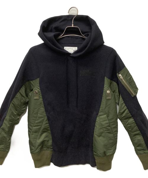 NIKE（ナイキ）NIKE (ナイキ) sacai (サカイ) プルオーバーパーカー ブラック×グリーン サイズ:XSの古着・服飾アイテム
