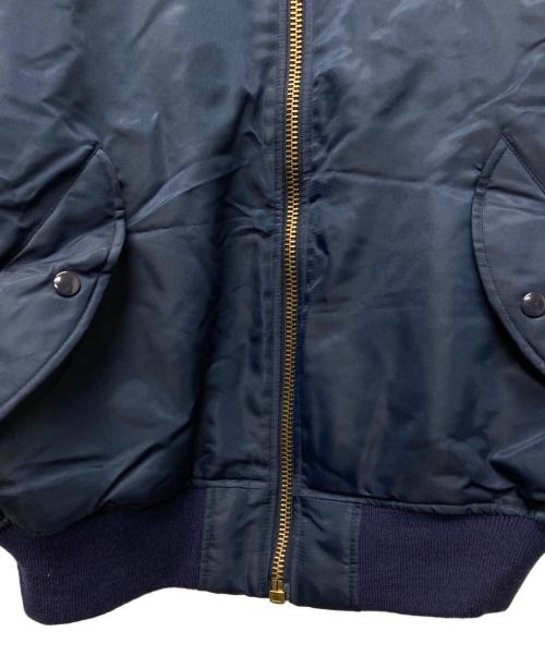 SUNTORY BOSS（サントリーボス）SUNTORY BOSS (サントリーボス) 中綿ブルゾン ネイビー サイズ:-の古着・服飾アイテム