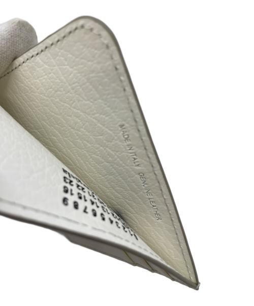 Maison Margiela（メゾンマルジェラ）Maison Margiela (メゾンマルジェラ) カードケース ホワイトの古着・服飾アイテム
