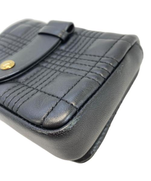 BURBERRY（バーバリー）BURBERRY (バーバリー) チェーンショルダーバッグ ブラックの古着・服飾アイテム