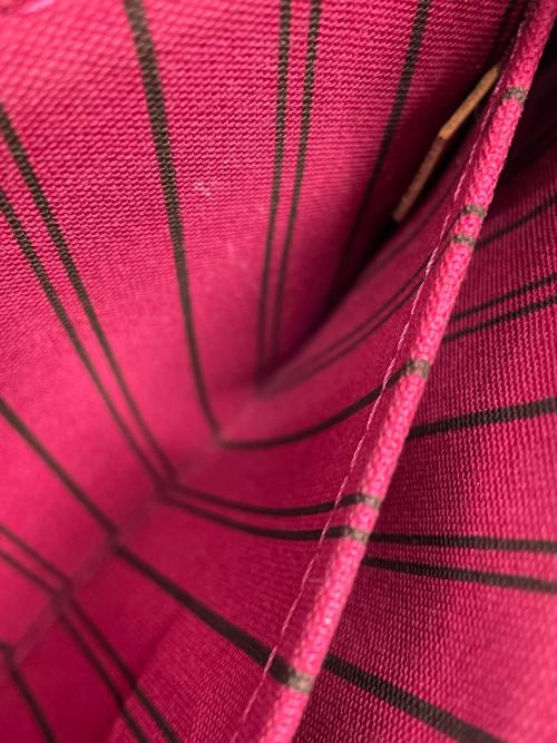 LOUIS VUITTON（ルイ ヴィトン）LOUIS VUITTON (ルイ ヴィトン) ネヴァーフル付属ポーチ ブラウンの古着・服飾アイテム