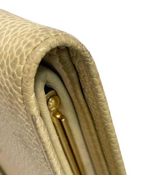 CHANEL（シャネル）CHANEL (シャネル) 2つ折り財布 ベージュの古着・服飾アイテム