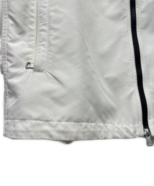MONCLER（モンクレール）MONCLER (モンクレール) ジャケット ホワイト サイズ:2の古着・服飾アイテム