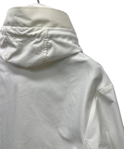 MONCLER（モンクレール）MONCLER (モンクレール) ジャケット ホワイト サイズ:2の古着・服飾アイテム