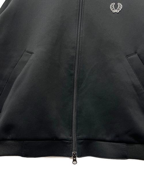 FRED PERRY（フレッドペリー）FRED PERRY (フレッドペリー) トラックジャケット ブラック サイズ:Sの古着・服飾アイテム