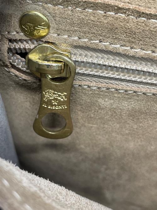 IL BISONTE（イル ビゾンテ）IL BISONTE (イル ビゾンテ) ショルダーバッグ ブルーの古着・服飾アイテム