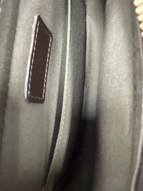 LOUIS VUITTON（ルイ ヴィトン）LOUIS VUITTON (ルイ ヴィトン) ショルダーバッグ グリーンの古着・服飾アイテム