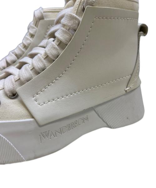 J.W.ANDERSON（ジェイダブリューアンダーソン）J.W.ANDERSON (ジェイダブリューアンダーソン) スニーカー ホワイト サイズ:37の古着・服飾アイテム