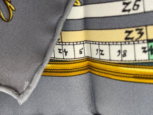 HERMES（エルメス）HERMES (エルメス) スカーフ グレーの古着・服飾アイテム