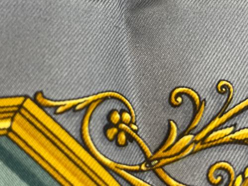 HERMES（エルメス）HERMES (エルメス) スカーフ グレーの古着・服飾アイテム