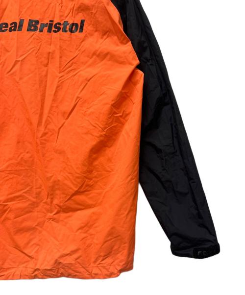 F.C.Real Bristol（エフシーレアルブリストル）F.C.Real Bristol (エフシーレアルブリストル) フーデッドジャケット ブラック×オレンジ サイズ:Mの古着・服飾アイテム